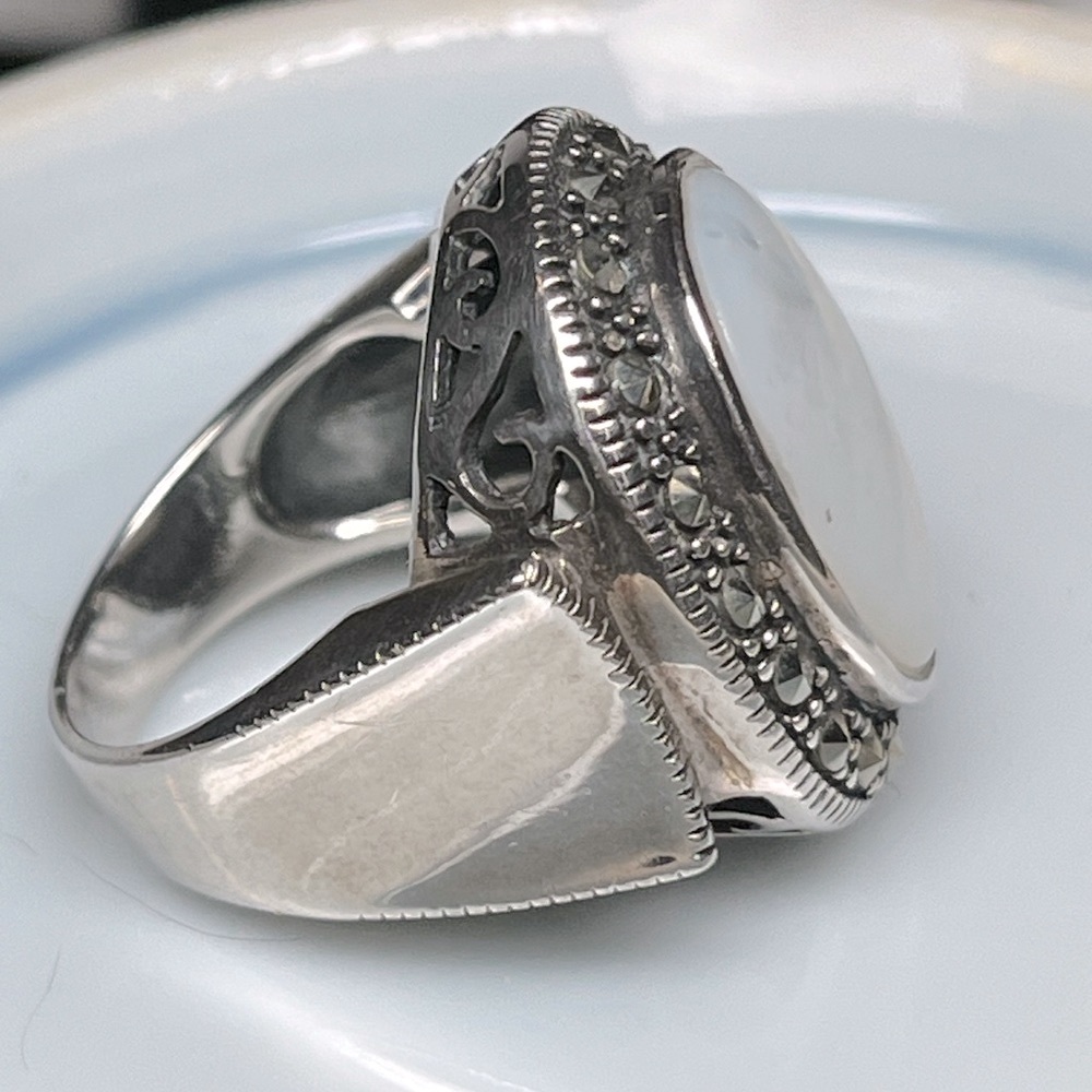 Stunning Vintage Solid 925 Sterling Silver Mother of Pearl Ring - Picture 5 of 6